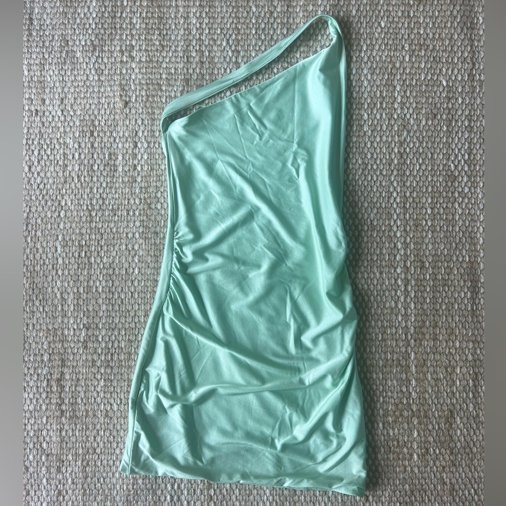 GAUGE81 Mini One Shoulder Dress
